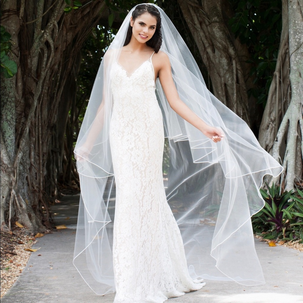 Toni Federici - Infinity Veil, 80-35, White/Ivory